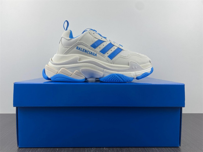 blcg sneaker triple.s sneakers 58963 w1y2598