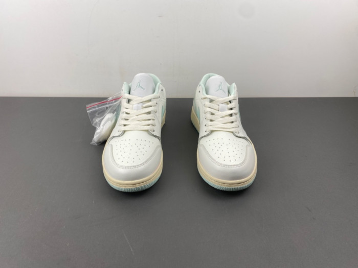 Air Jordan 1 Low Seafoam DC0774-134