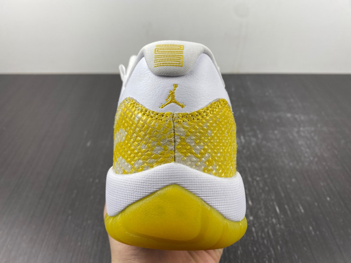 air jordan 11 low wmns “yellow snakeskin” ah7860-107