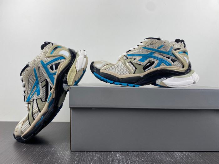 blcg runner sneaker bm5623-024