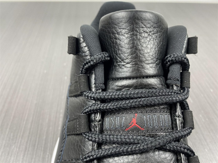 air jordan 11 low "72-10" av2187-001