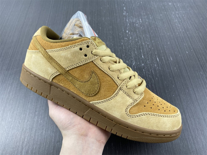 nike sb dunk low wheat (2017) - 883232-700