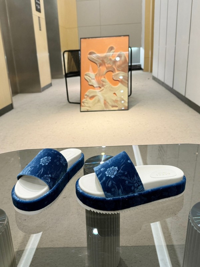 G*u*i slippers gu568-103