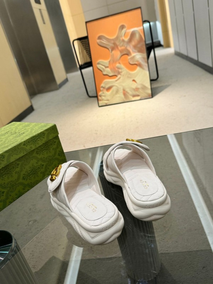 G*u*i slippers gu568-104