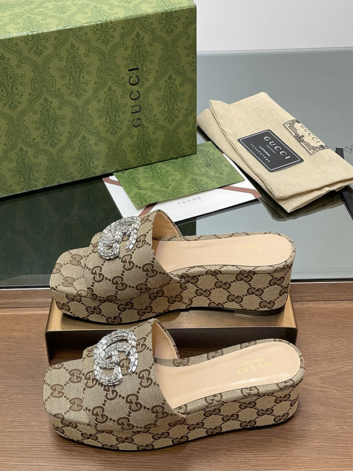 G*u*i slippers gu568-098