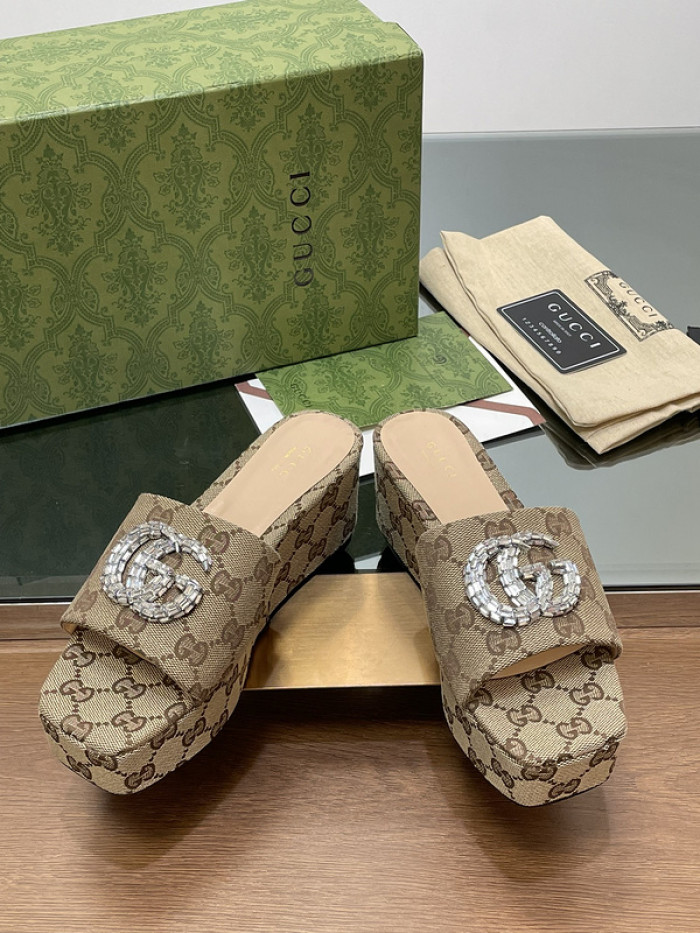 G*u*i slippers gu568-098