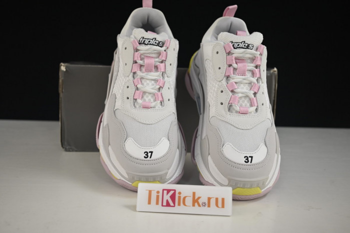 blcg sneaker triple.s sneakers 524039 w2fw4 7541