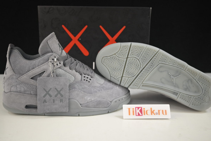 kaws x air jordan 4“ cool grey”930155-003