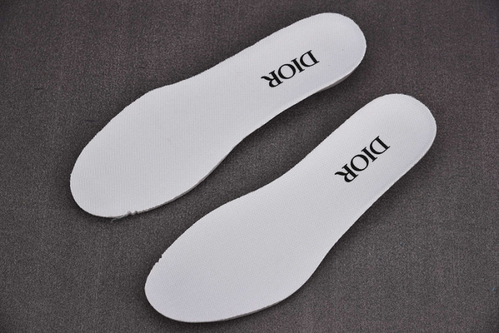 d10r b28 sneakers high top