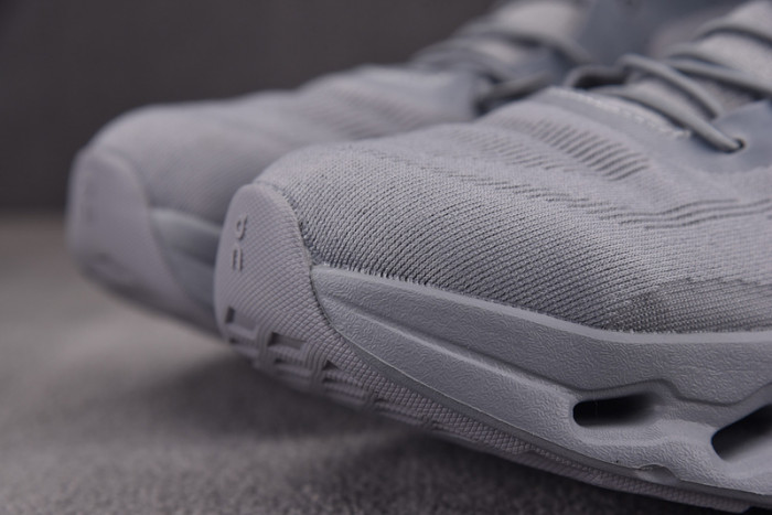 L0EWE SNEAKERS T0425-084