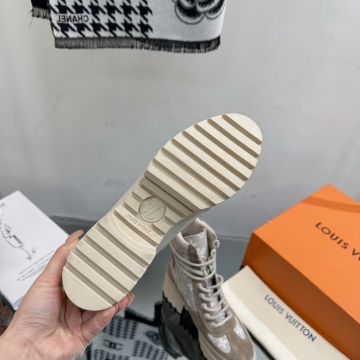 1V SNEAKERS 1V0425-217