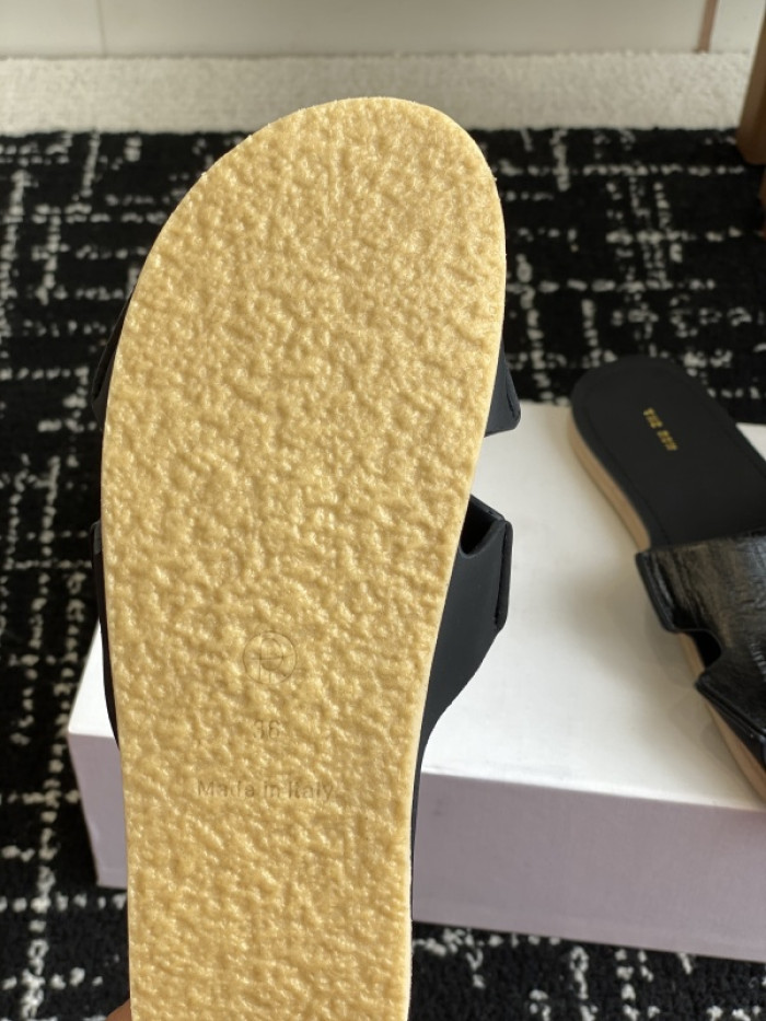 The Row Slides OT0104-037