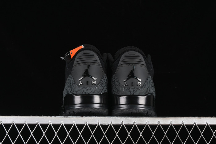 Air Jordan 3 "Black Cat" 2025 CT8532-001