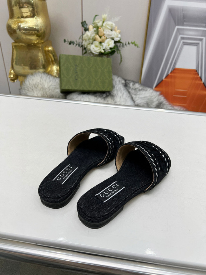 GUC* SLIPPERS DR258-090