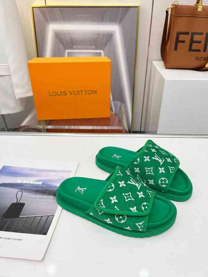 1*V SLIPPERS 11V0107-031