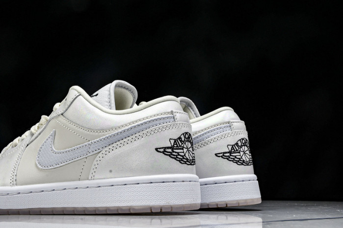 Jordan 1 Low SE Year of the Snake HF4080-001