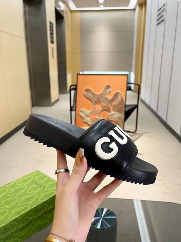 G*u*i slippers gu568-033