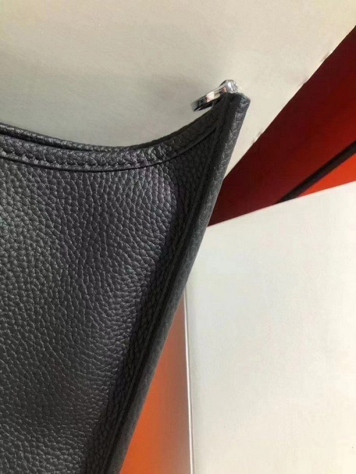 Her*mes bag B0113-186