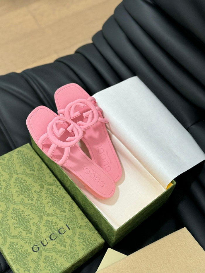 GUC* SLIPPERS DR258-095