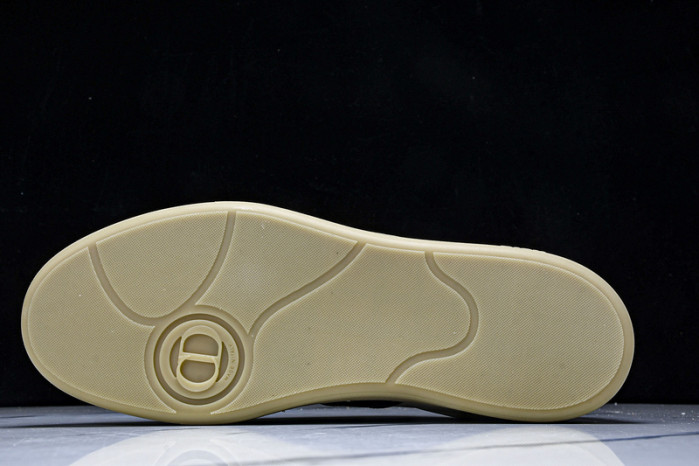 D10R SHOES B01 D896-168