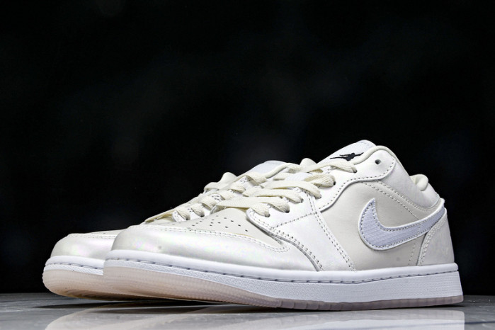 Jordan 1 Low SE Year of the Snake HF4080-001