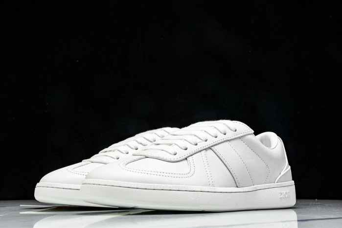 D10R SHOES B01 D896-166