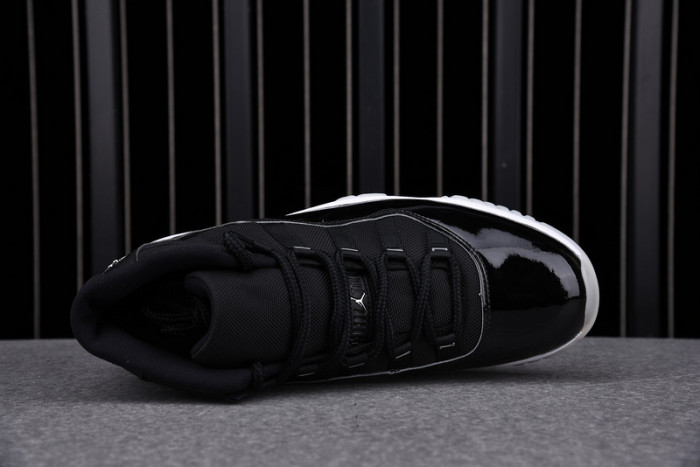 air jordan 11 25th anniversary black silver eyelets ct8012-011