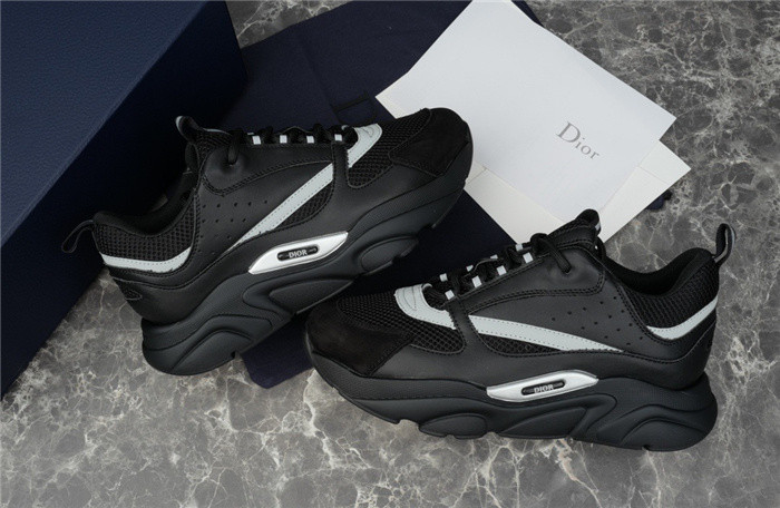 D10R B22 TRAINER SNEAKER