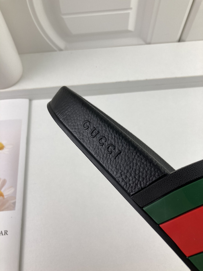 G*u*i slippers gu568-006