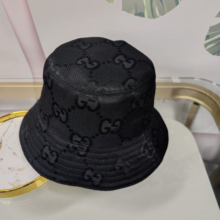 G*u*i* hat0229-002