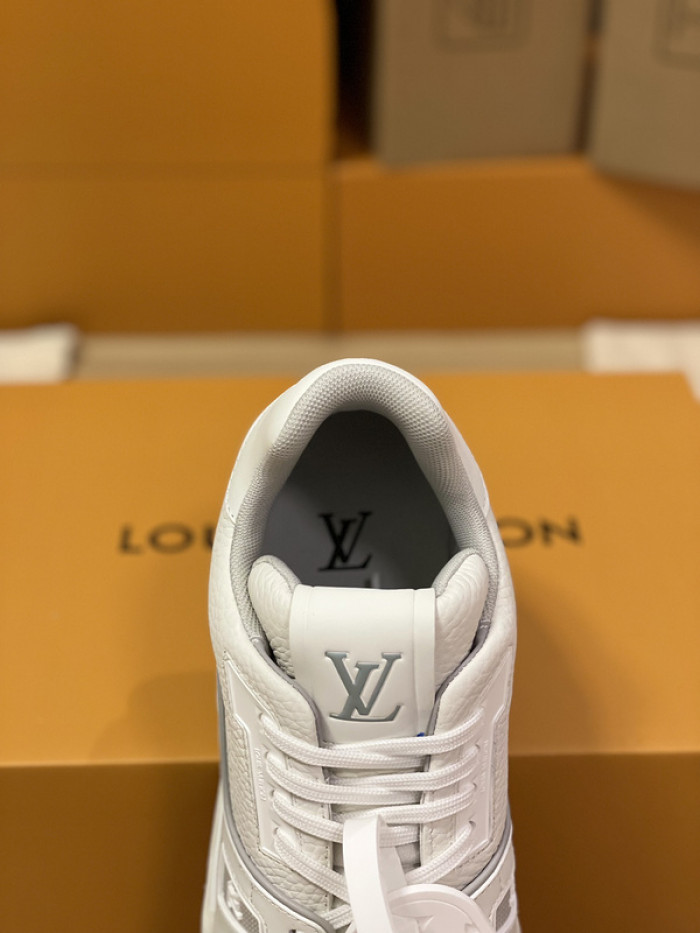1v sneakers 1v0425-045