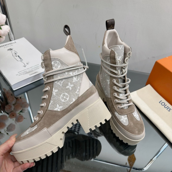 1V SNEAKERS 1V0425-217