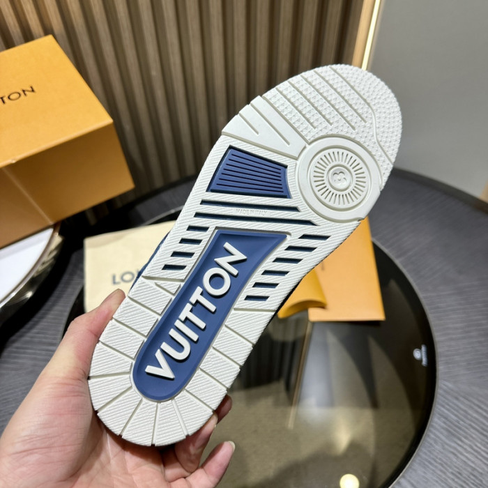 1V SNEAKERS 1V0425-266