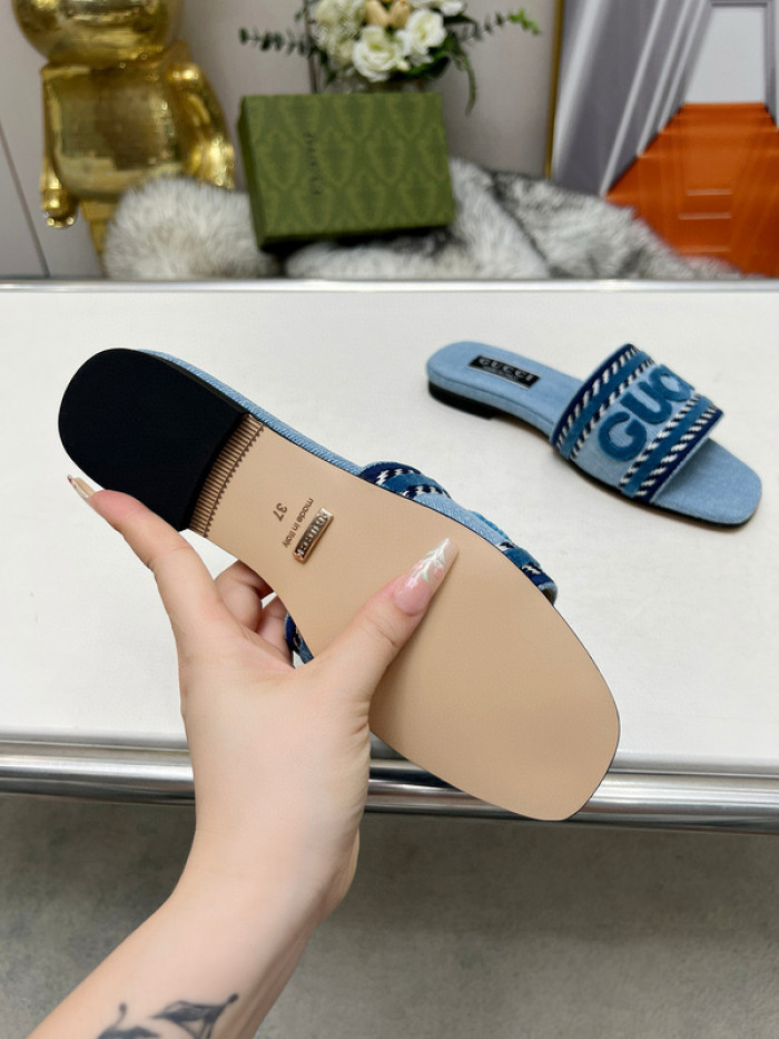 GUC* SLIPPERS DR258-087
