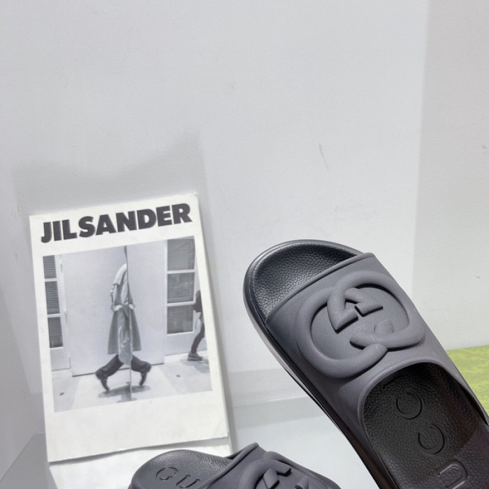 G*u*i slippers gu568-007