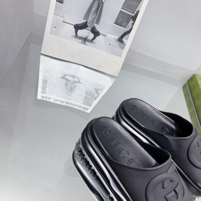 G*u*i slippers gu568-007