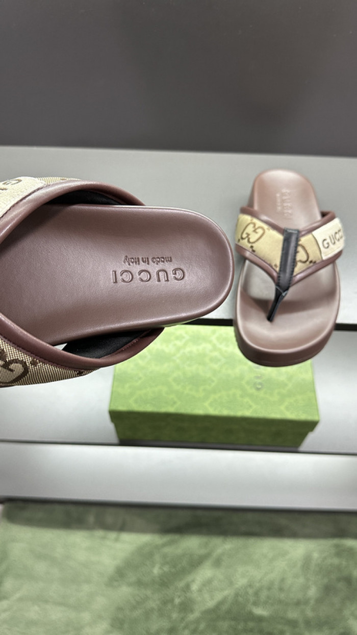 guc* slippers dr258-082