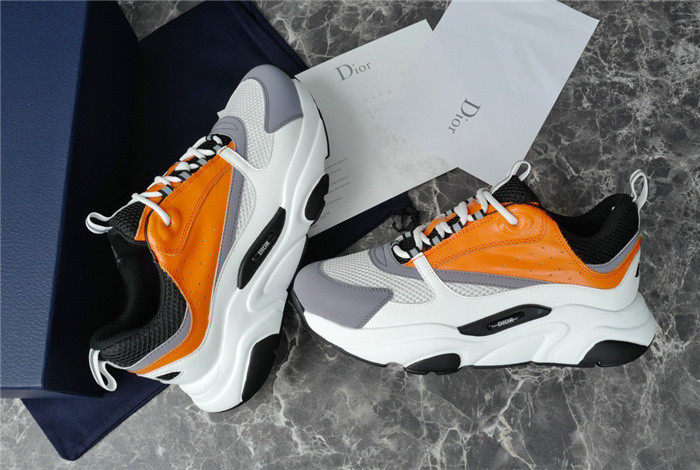 D10R B22 TRAINER SNEAKER