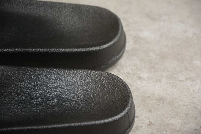 G*u*i slippers gu568-034