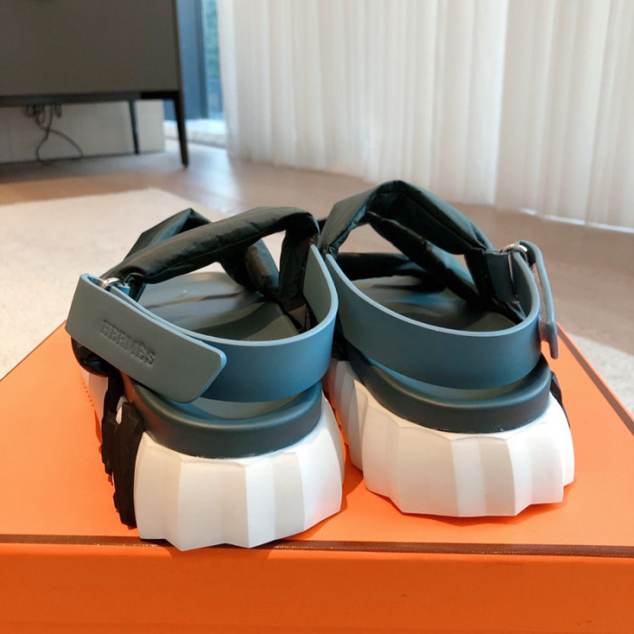 he*mes slide cu526-2066