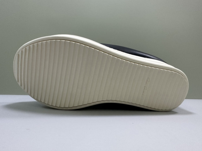 RICK 0WENS SNEAKERS COLOR :BLACK RO458-090