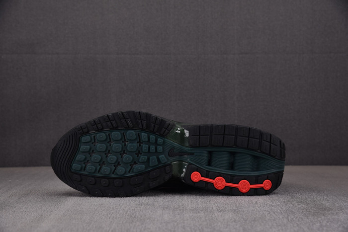 Supreme x Nike Air Max DN 