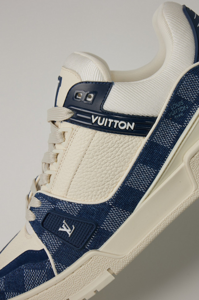 1V SNEAKERS 1V0425-046