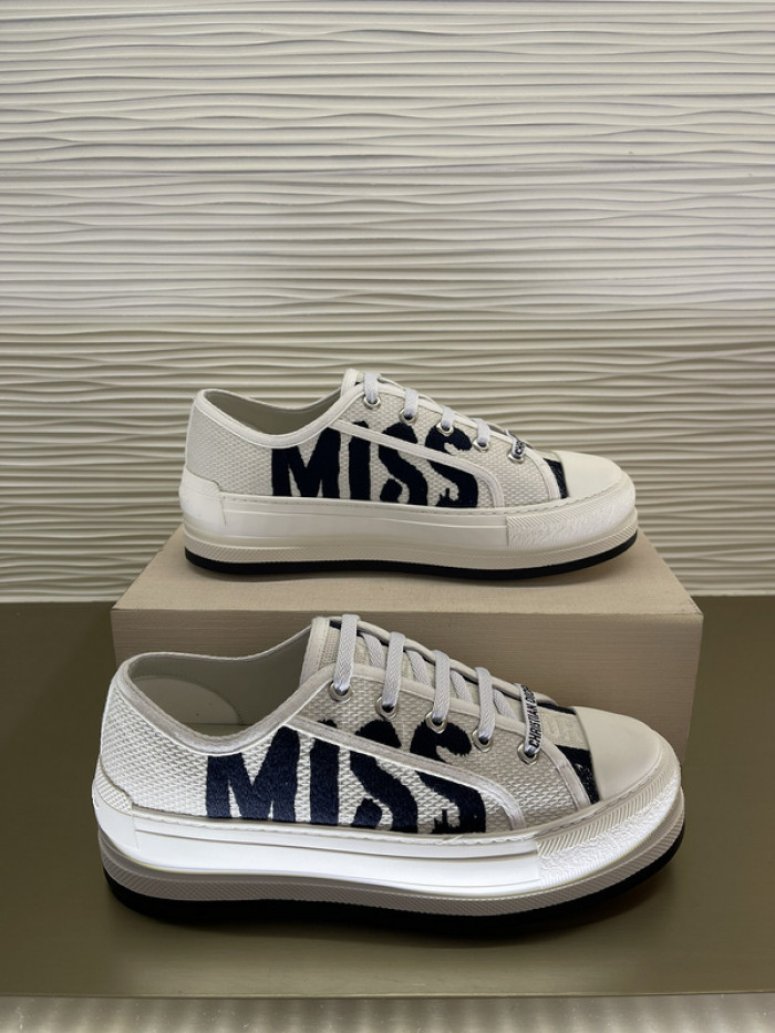 D10R B23 Sneakers Low Top DR1256-5594