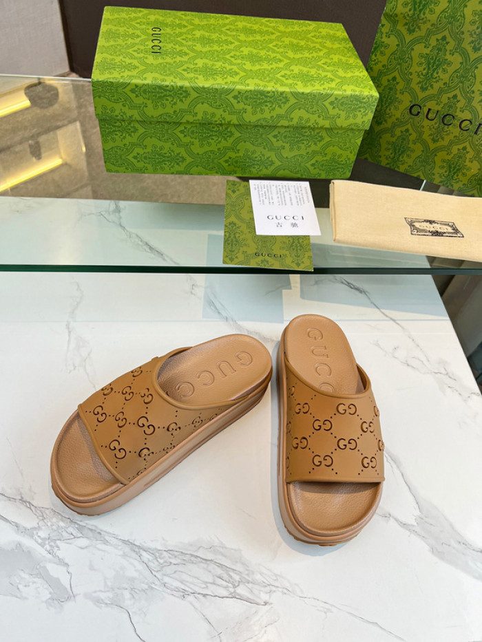 G*u*i slippers gu568-050