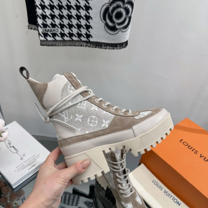 1V SNEAKERS 1V0425-217