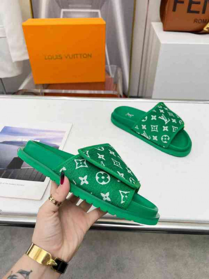 1*V SLIPPERS 11V0107-031