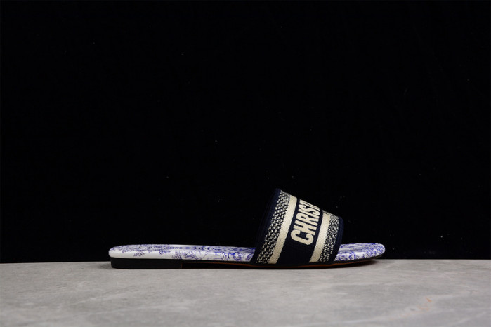 DIOR SLIPPERS