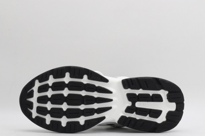 amir1 skel bone runner