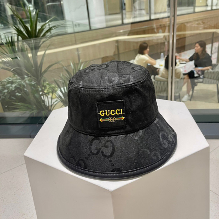G*u*i* hat0229-006